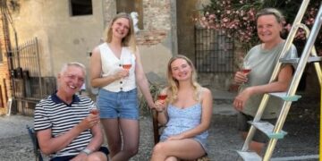 Plotselinge aankondiging van de Meilandjes zet fans van Code Rosé aan het denken