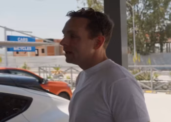 Spanning kookt over bij De Bevers wanneer Kees compleet door het lint gaat