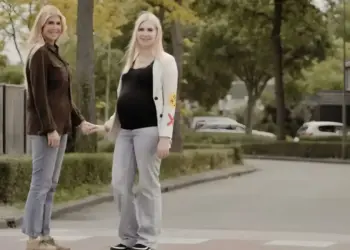 Nilay deelt openhartig haar strijd en herstel in Vier Handen op Eén Buik