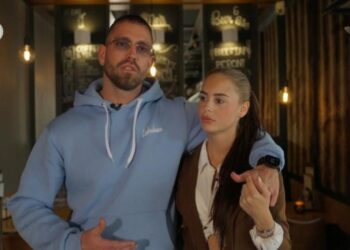 Temptation Island-Wouter geconfronteerd met armoede in Steenrijk, Straatarm: “Hier word ik echt depressief van”