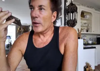 Heftige schrik bij Gerard Joling tijdens Only Joling: ‘Ik dacht echt dat het mis was’