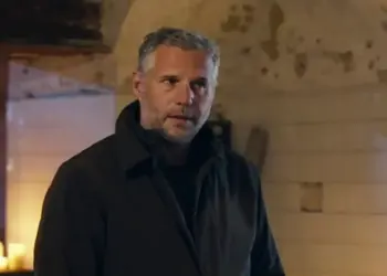 Bizar finalemoment in De Verraders laat verrader verstijfd achter