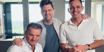 John en Kees de Bever komen met groot nieuws: ‘Pensioen zit er nog niet in’