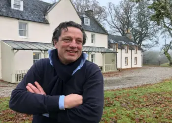 Ex-lover van B&B Vol Liefde-Robert Jan doorbreekt stilte: ‘Ik laat me niet wegzetten’