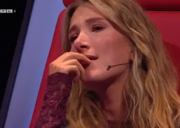 Suzan breekt bij The Voice en deelt pijnlijke woorden: ‘Even in een putje’
