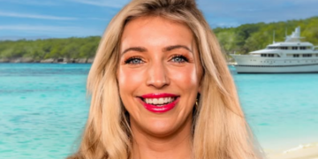 Denise zorgt voor ophef na opvallende actie richting Mama Mo tijdens opnames