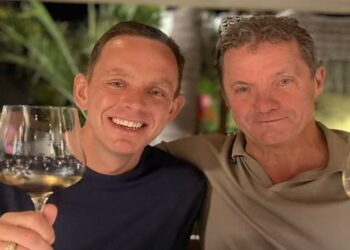 Kees de Bever compleet verrast door liefdesonthulling: ‘Dit wist echt niemand!’