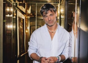 Fans reageren massaal op compleet nieuwe uitstraling van Jan Kooijman