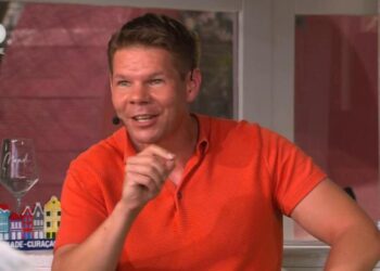 Victor Vlam uit stevige kritiek op Gerard Joling in De Oranjezomer: ‘Ik begrijp hier niets van’