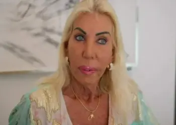 B&B Vol Liefde-Caroline is er helemaal klaar mee en reageert op hardnekkige geruchten