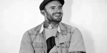 Zanger en eerste winnaar ‘The Voice’ Ben Saunders (43) overleden