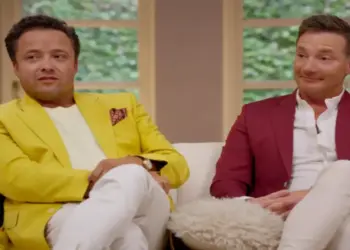 Kijkers geëmotioneerd door verrassende liefdesupdate van Timothy en Michaël