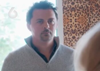 Mike doet boekje open over Mama Mo en neemt geen blad voor de mond