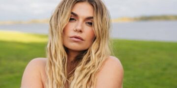 Roxeanne Hazes staat stil bij dierbare herinnering aan vader André: ‘Had ik toen maar geweten…’